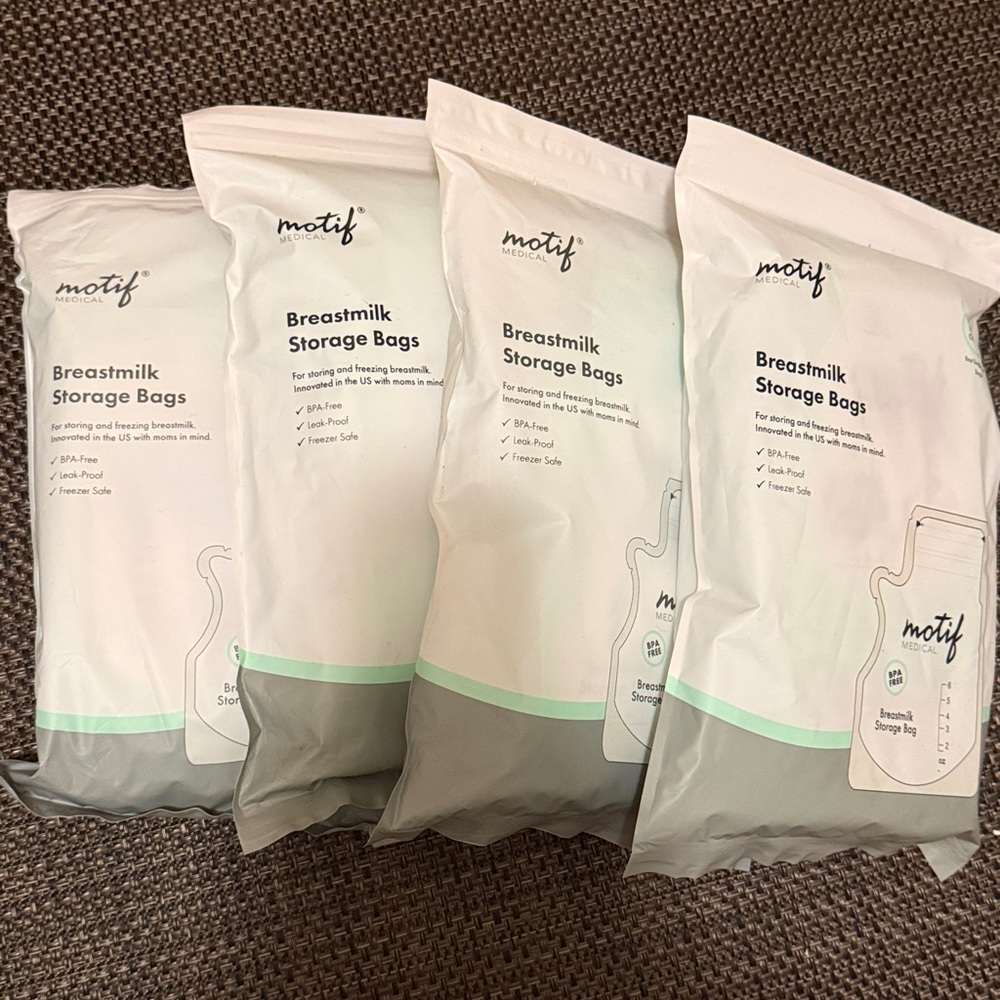 New Pack of 4 (400) Breastmilk Storage Bags